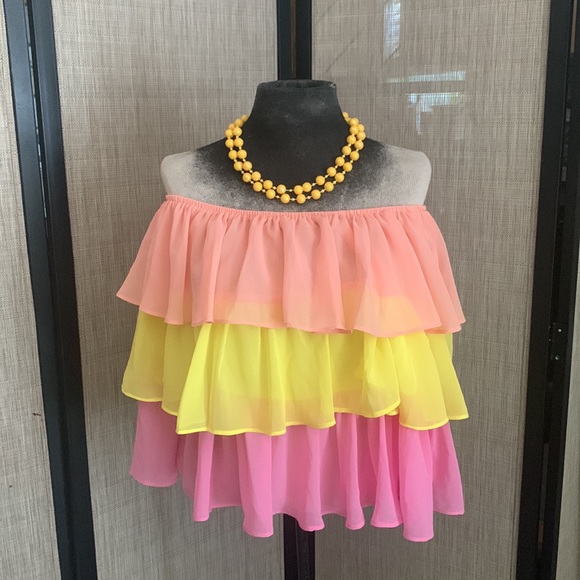 Lilly’s Kloset three tier festive top - Picture 7 of 7